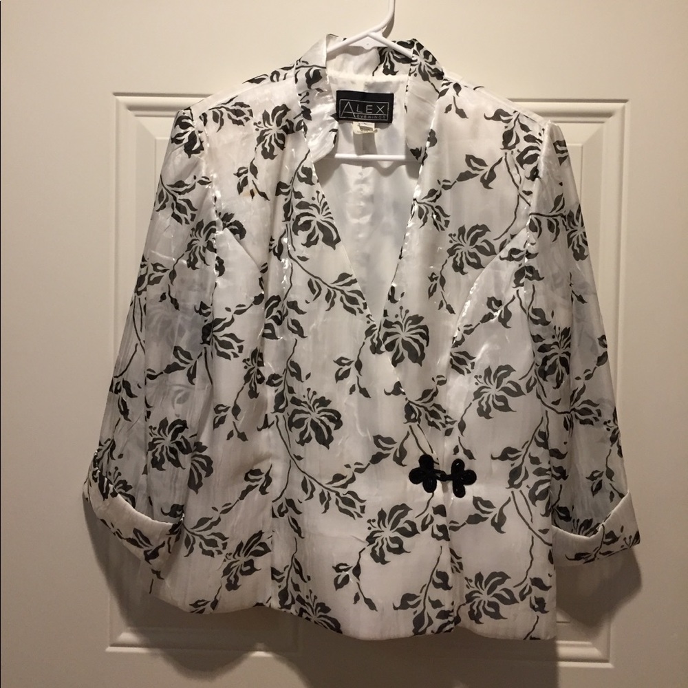 Alex Evenings Top ✨